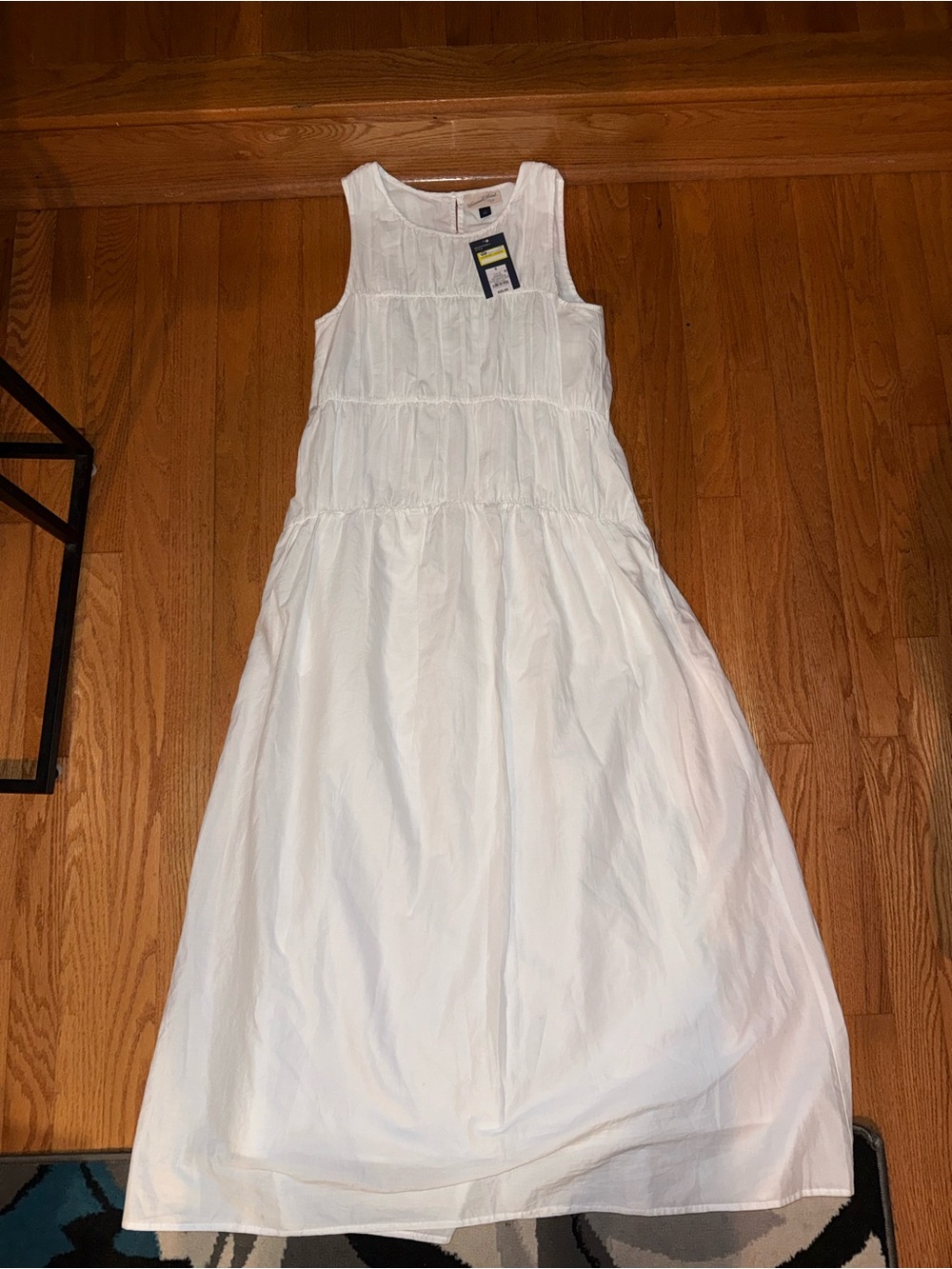 Universal Thread White Sleeveless Tiered woman’s Dress